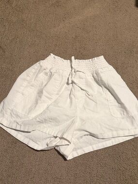 Ci Sono White High-Waist Drawstring Shorts